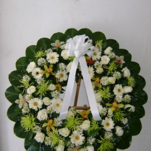 Corona Fúnebre en Rosas y Gerberas Ref.038