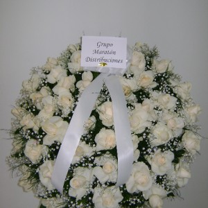Corona Fúnebre en Rosas Ref.026